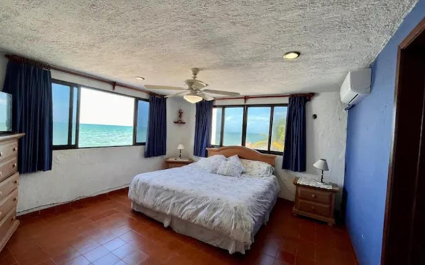 Don Lalo, Family Villa With Sandy Beach At Your Feet. 프로그레소 외부 사진