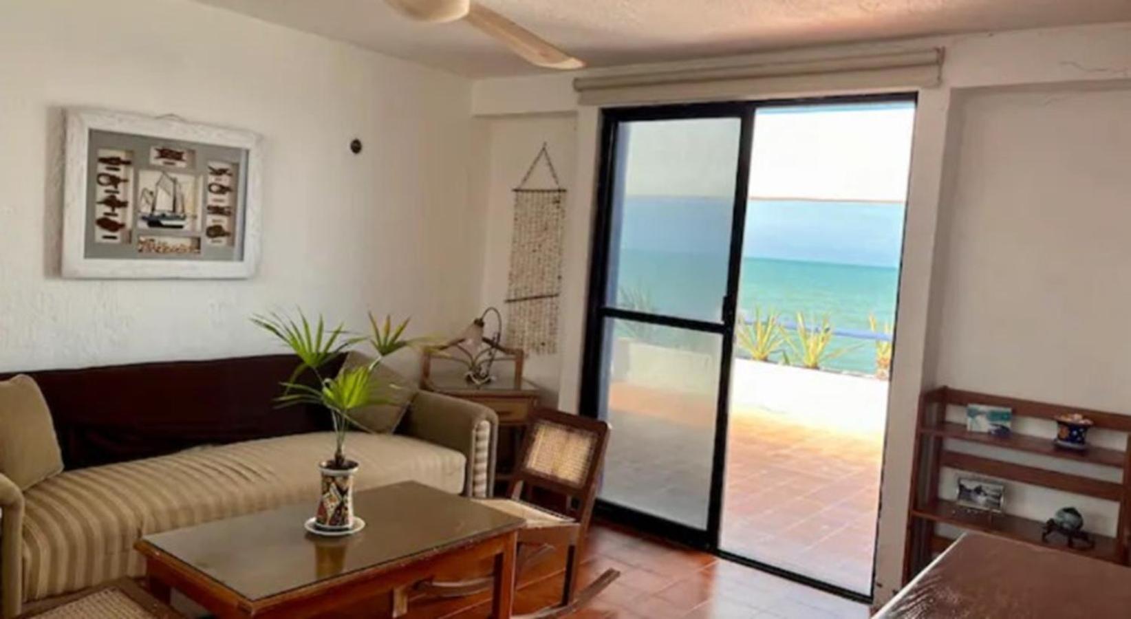 Don Lalo, Family Villa With Sandy Beach At Your Feet. 프로그레소 외부 사진
