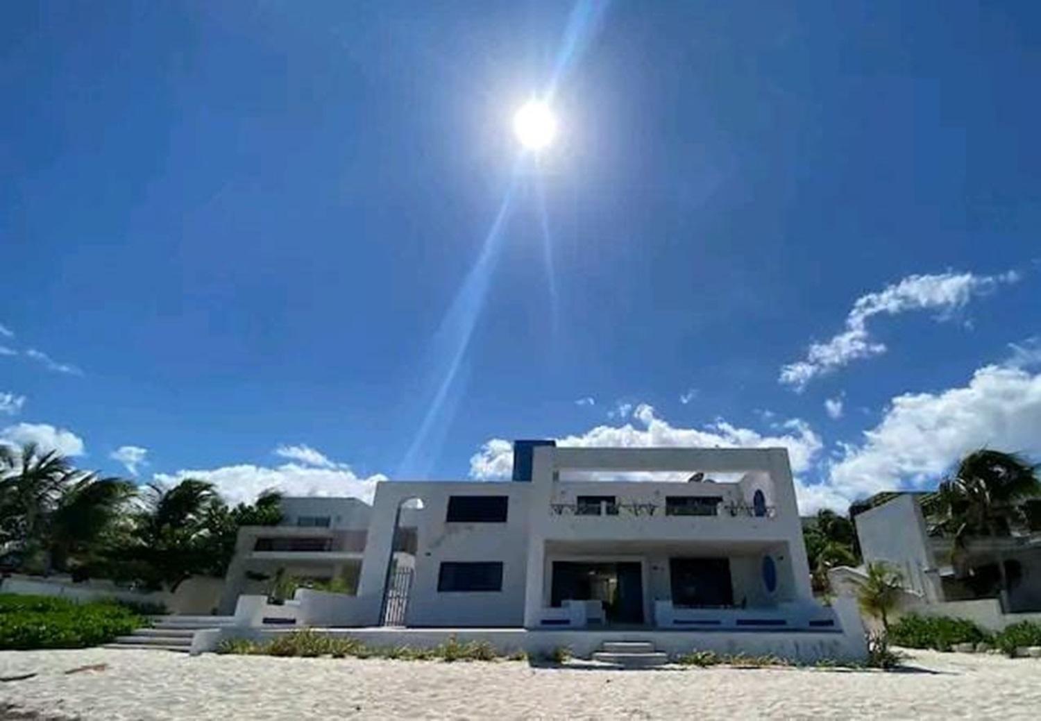 Don Lalo, Family Villa With Sandy Beach At Your Feet. 프로그레소 외부 사진